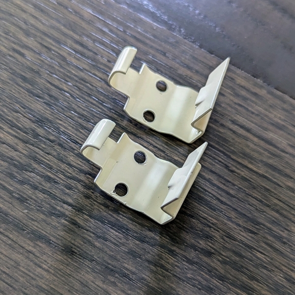 Levolor Mini Blinds Brackets, Cream, 1 Pair - Picture 2 of 5